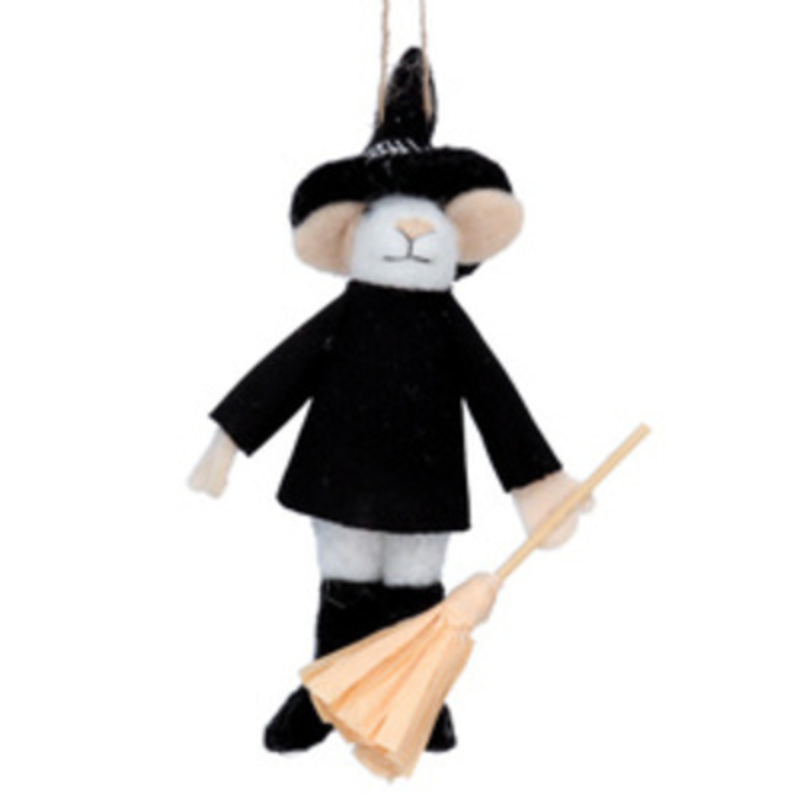 This mixed wool hanging Halloween decoration is a cute white mouse dressed as a wizard with a hat and broom. This Halloween decoration is perfect to decorate your house this Halloween. Made by London based designer Gisela Graham who designs really beautiful and unusual decorations and gifts for your home.Ê Would also make a lovely gift for Halloween.